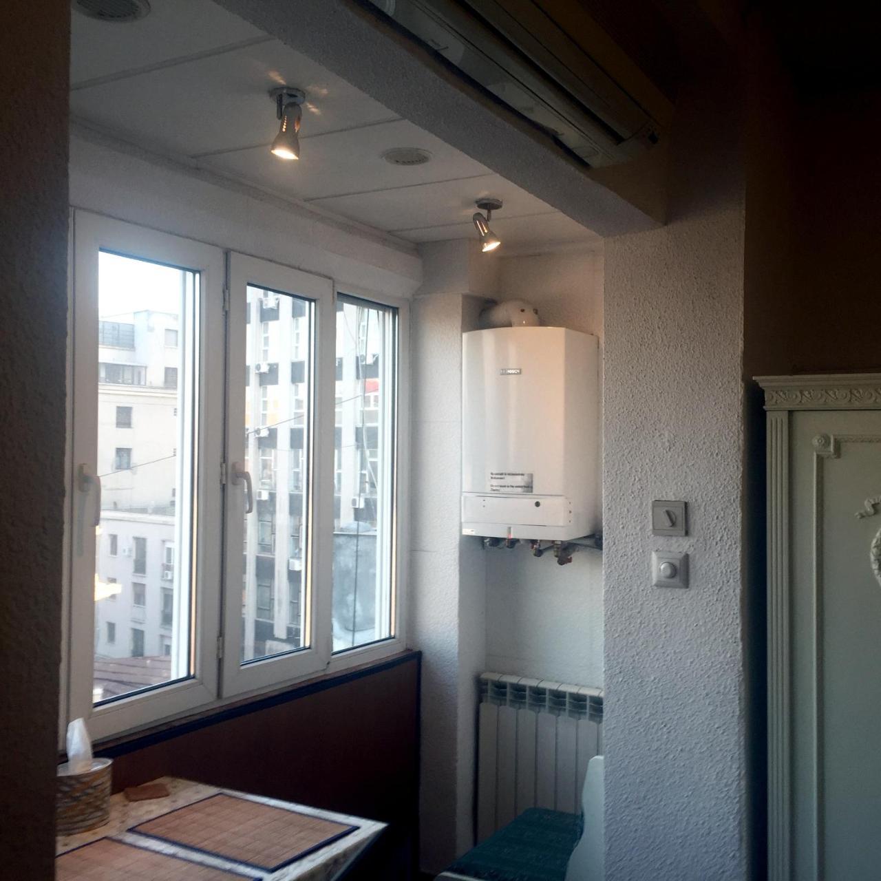 One Bedroom Apartment French Embassy Bukarest Kültér fotó