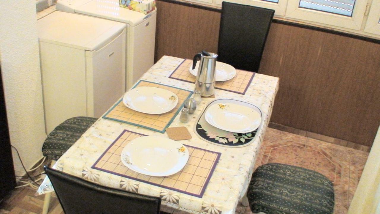 One Bedroom Apartment French Embassy Bukarest Kültér fotó